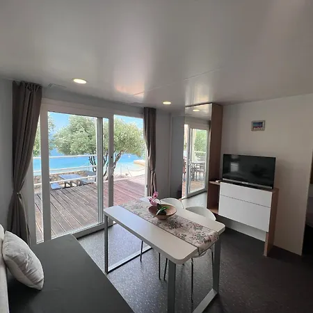 Camp Milo Moje Pensionat Drvenik (Split-Dalmatia)