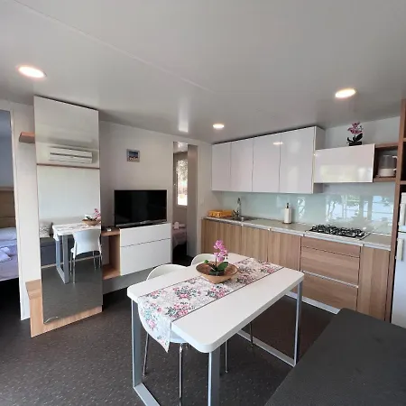 Camp Milo Moje Guest house 4*