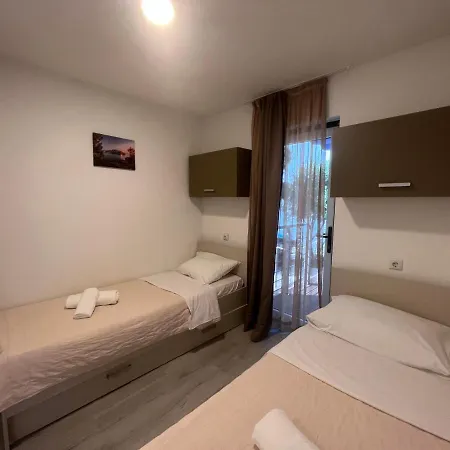 Camp Milo Moje Guest house