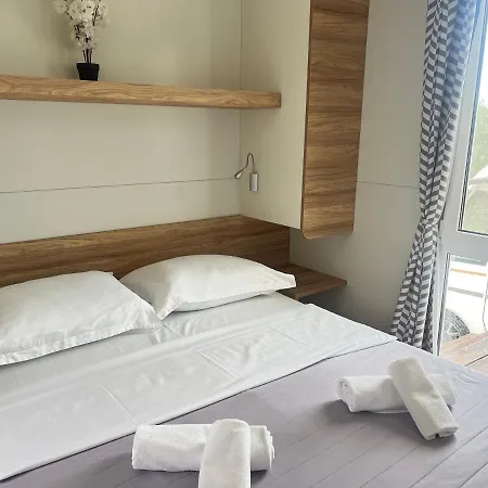 Guest house Camp Milo Moje Drvenik (Split-Dalmatia)