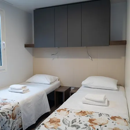 Casa de hóspedes Camp Milo Moje 4*