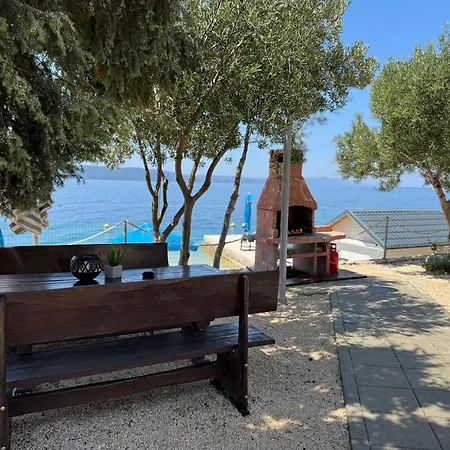 Gostinjska kuća Camp Milo Moje Drvenik (Split-Dalmatia)