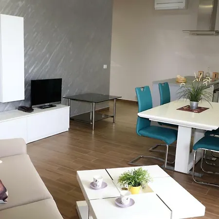 Camp Milo Moje Guest house 4*