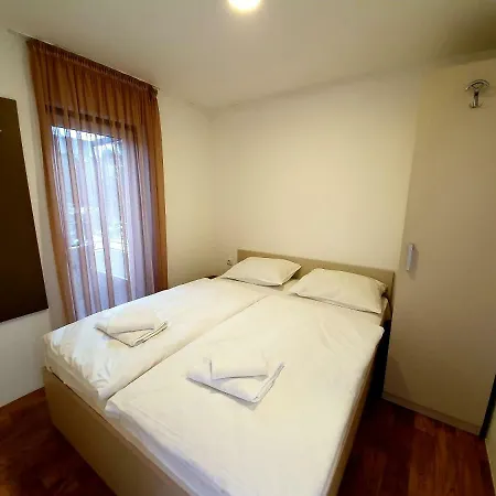 Camp Milo Moje Guest house 4*
