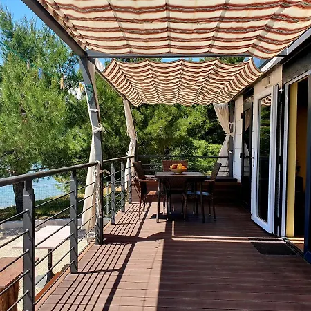 Camp Milo Moje Guest house