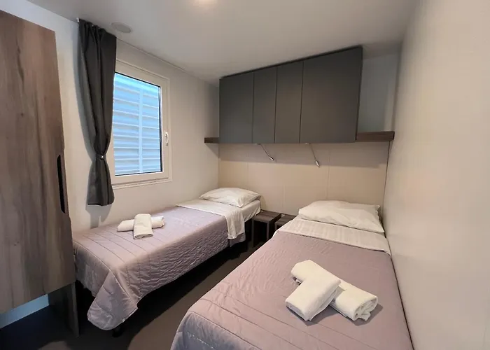 Camp Milo Moje 게스트하우스 4*